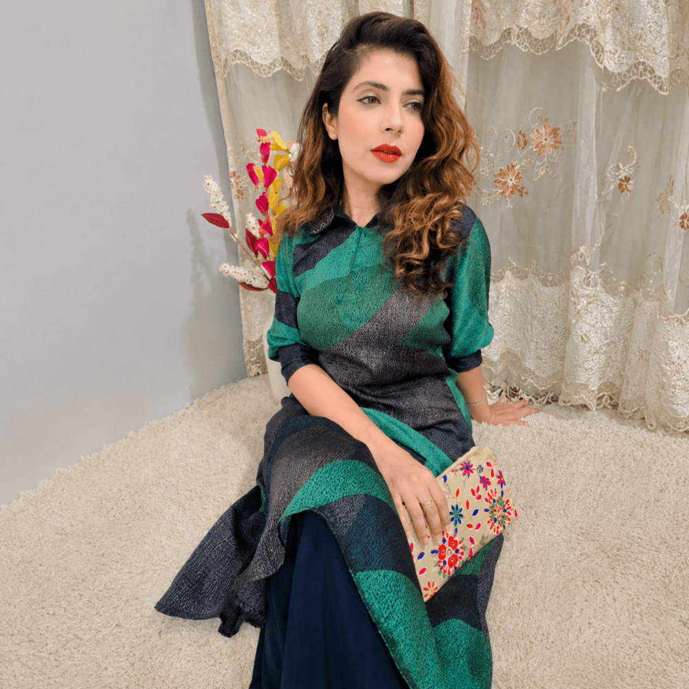 Emerald Green Geometric Printed Kurta with Straight Pant Set for Women